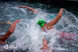 Lisa Perterer WTCS Bermuda 2022 (© Zaferes/World Triathlon)